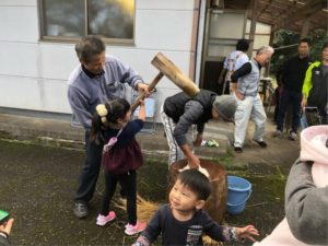 【伊豆市】茅野で感謝祭！いろんなお餅で深まる交流（美しく品格のある邑）