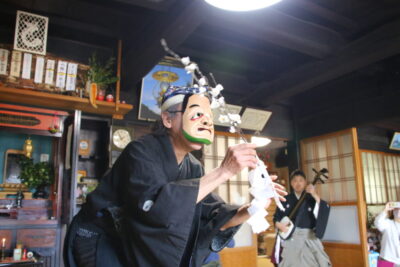 【島田市】無人駅の芸術祭2024・ 森繁哉による「抜里版：竹取物語」